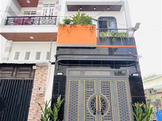 Giảm giá bán gấp nhà mới xây thạnh xuân 33  hẻm 6m xe hơi đỗ cửa