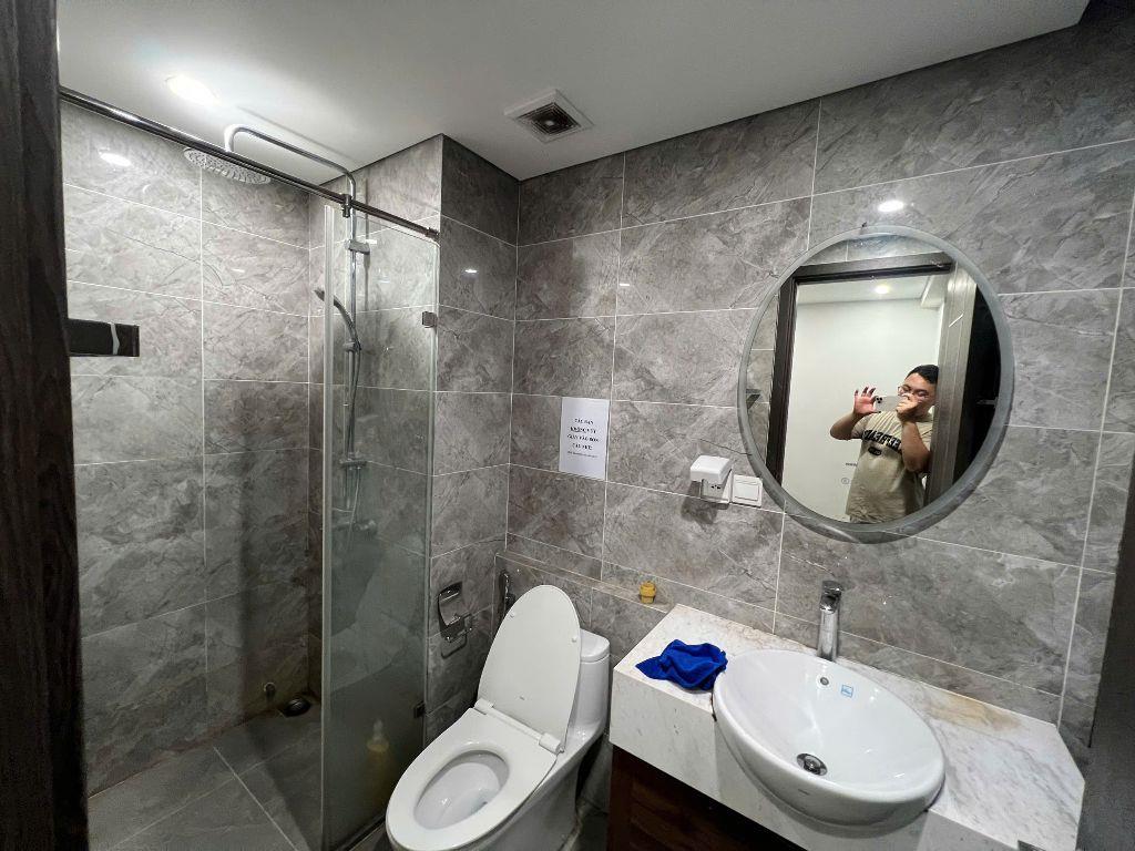 Cho thuê căn hộ 2 ngủ, 2 wc ngay gần trung tâm, giá chỉ chưa đến 7 triệu/tháng.﻿