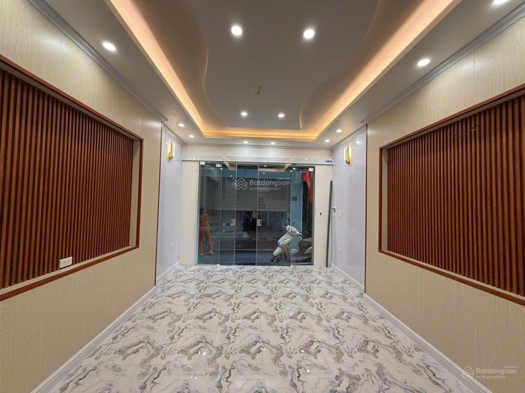 Bán nhà 3 tầng  41m2  quặng tiến đại mỗ giá 7.4 tỷ