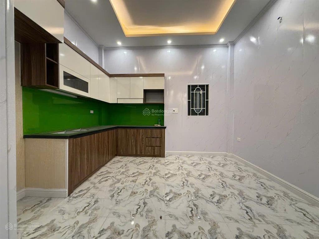 Bán nhà 3 tầng  41m2  quặng tiến đại mỗ giá 7.4 tỷ