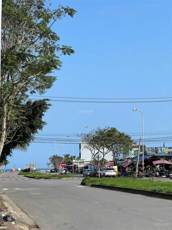 Lô góc nguyễn huy chương & tân thái 1, sơn trà. dt 140.8m²