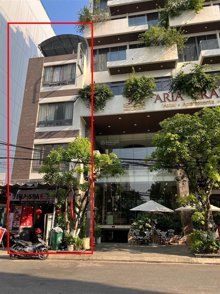 Bán tòa căn hộ 5 tầng đường phan tôn, phố tây. dt 111,5m2
