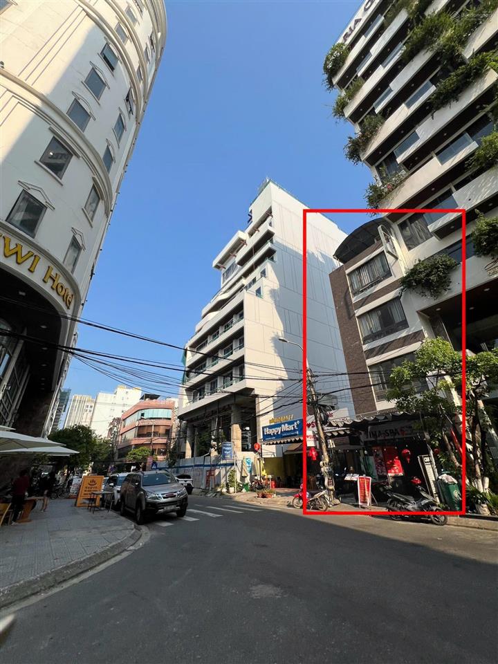 Bán tòa căn hộ 5 tầng đường phan tôn, phố tây. dt 111,5m2
