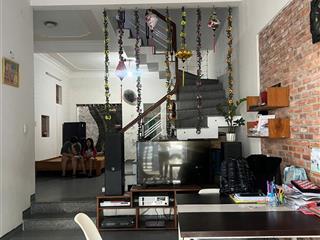 Nhà 2 tầng rưỡi mt lê văn tâm, sơn thủy. dt 90m²