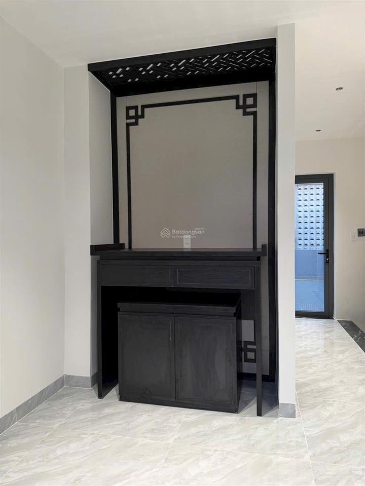 Nhà 3 tầng hòa xuân, nguyễn hiến lê, dt 100m²