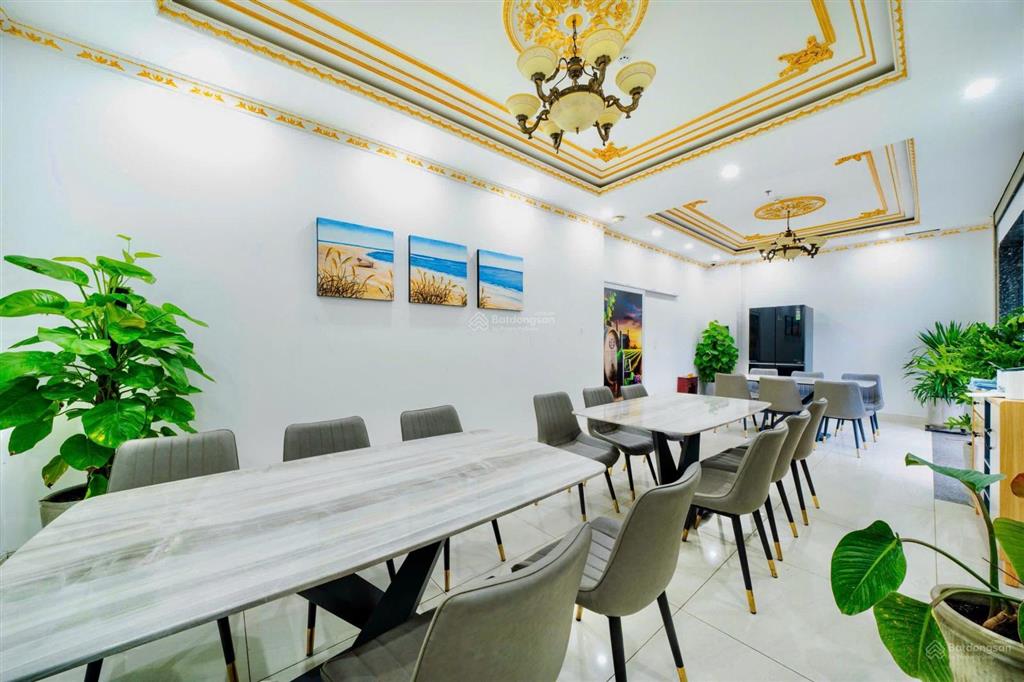 Bán căn căn hộ villa lê lâm, dt 110m2, dòng tiền 150tr/tháng