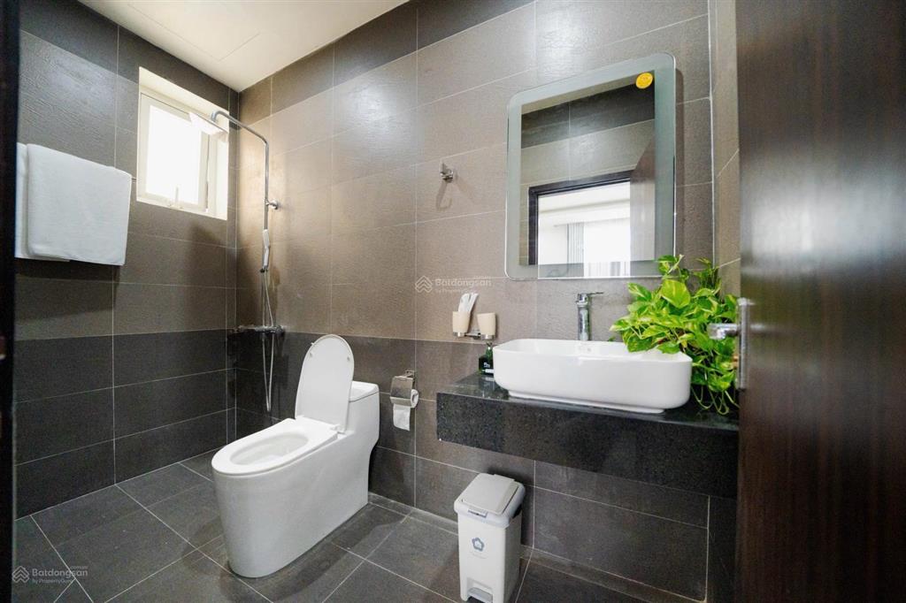 Bán căn căn hộ villa lê lâm, dt 110m2, dòng tiền 150tr/tháng