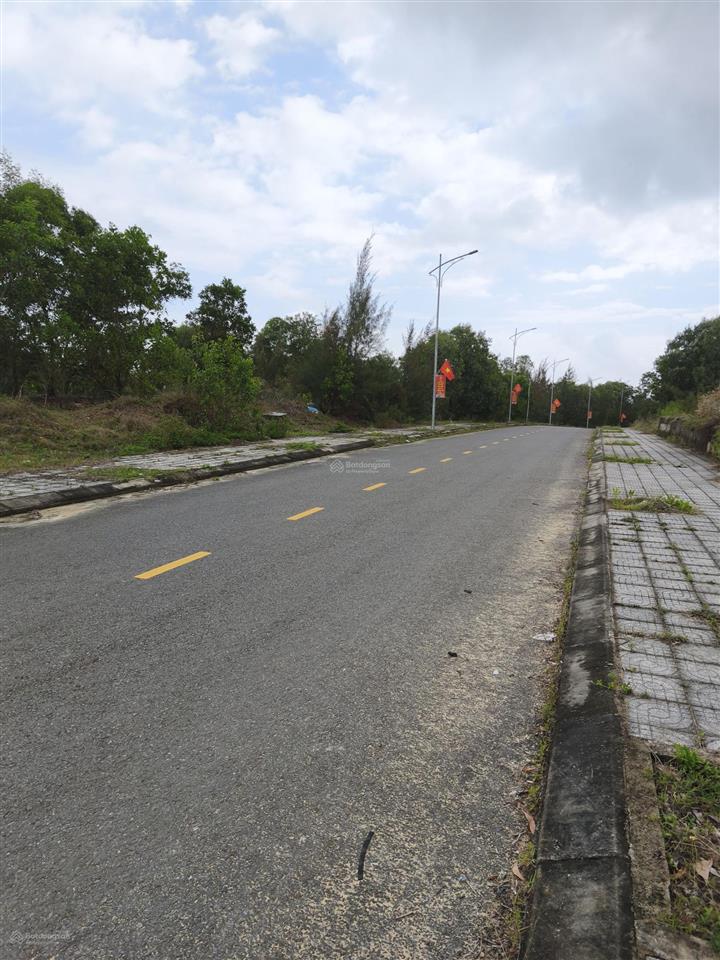 Bán đất cây lâu năm 700m2 tại đường nhựa 10m5, đô thị bình minh, thăng bình, quảng nam cũ