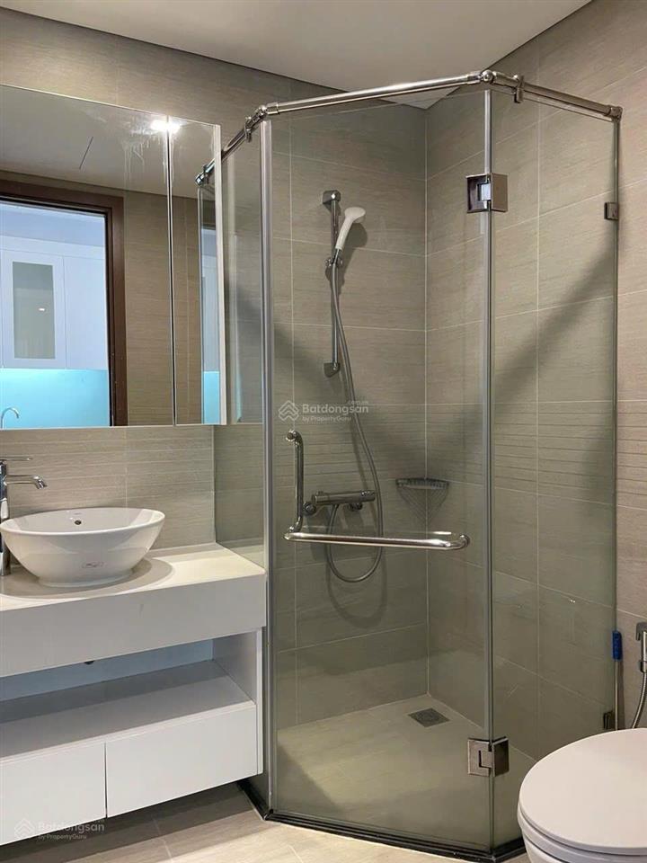 Mới set up căn studio tone trắng tại green bay giá thuê ưu đãi 8tr tháng đầu. xem nhà  0945 585 ***