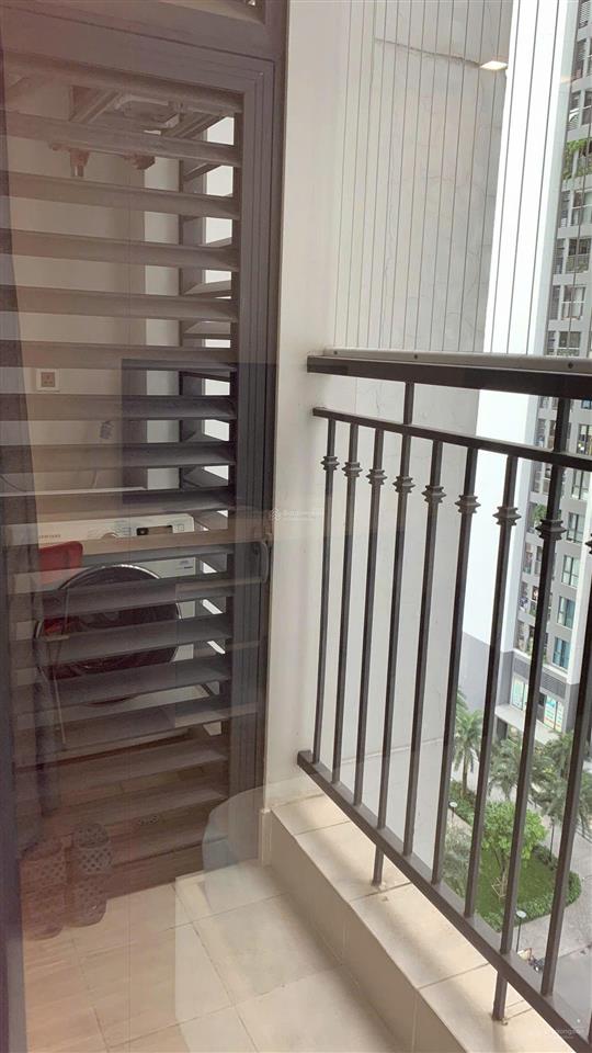 Miễn trung gian  cho thuê căn hộ studio tầng trung view nội khu ở vh green bay. tặng phí dịch vụ