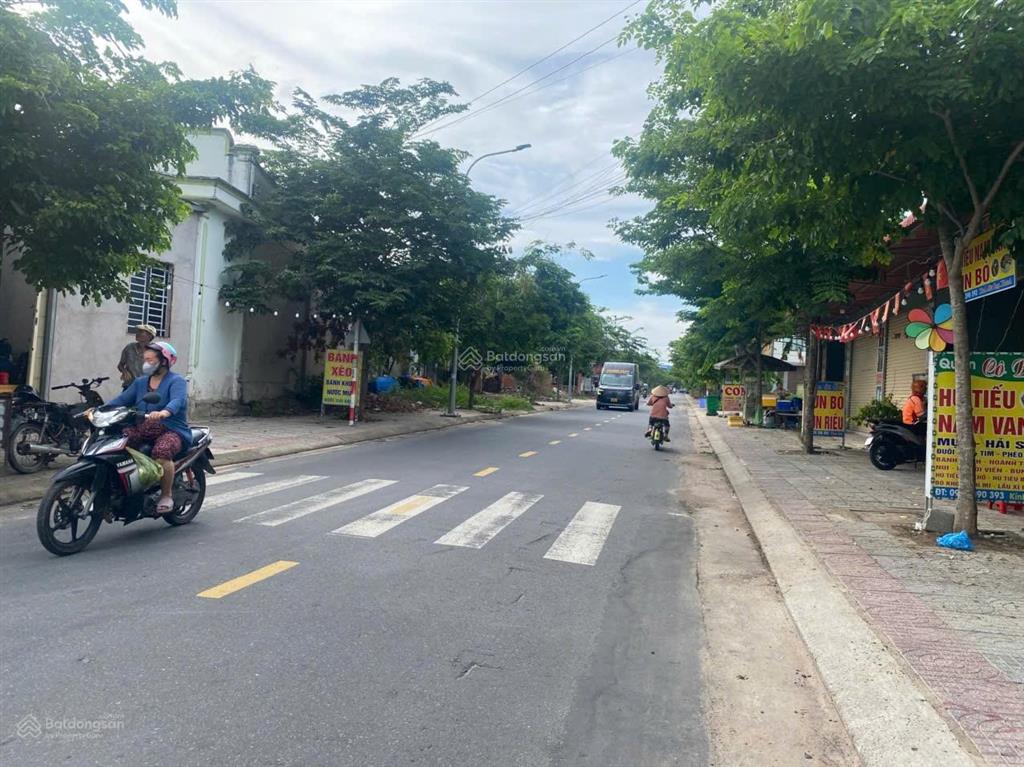 Bán đất ngay khu công nghiệp mỹ xuân. giá 2,150 tỷ