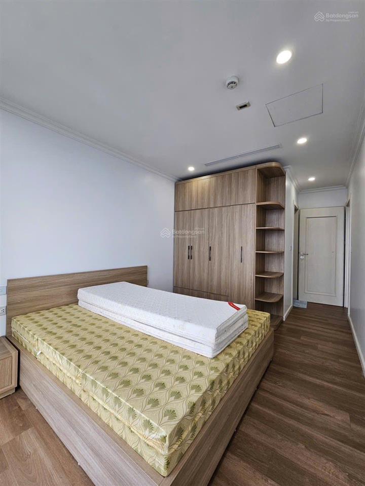8.7 tỷ bao phí  bán căn góc 3 ngủ/90m2 tầng cao view sông hồng (full đồ+sổ)  0966 286 ***