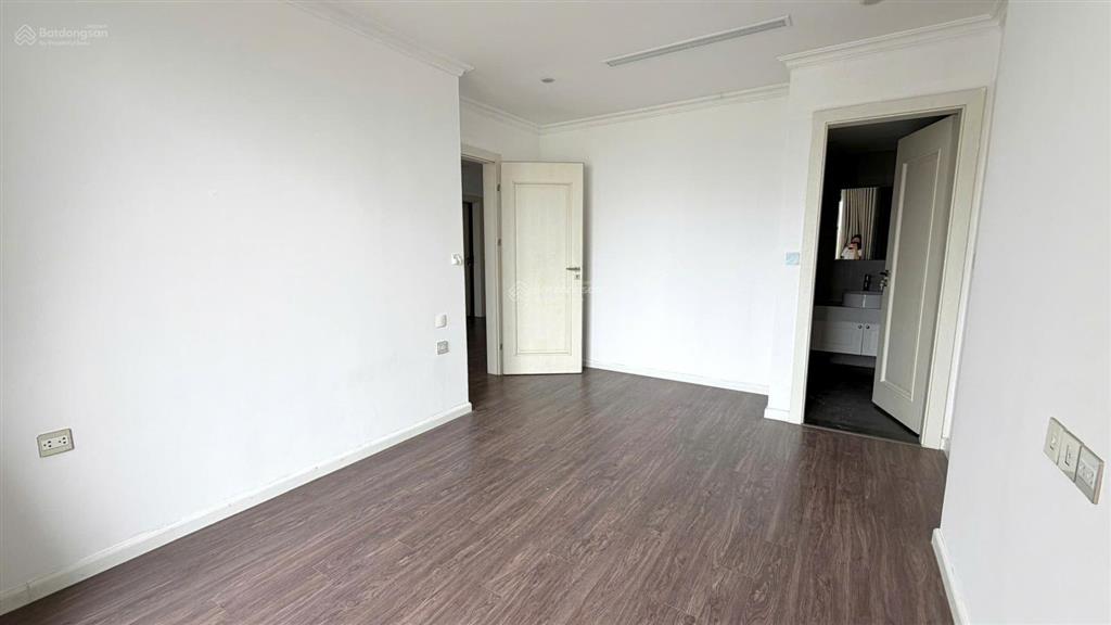Bán nhanh căn 3 ngủ/93m2 góc vườn treo ss riverside tầng cao view công viên ciputra.  0966 286 ***