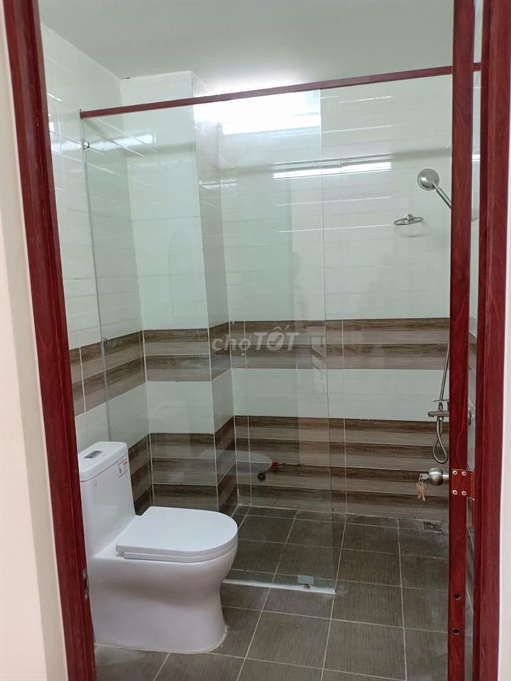 Chính chủ Cần bán nhà phố ba tầng, view đẹp ở Đức Hoà, Long An