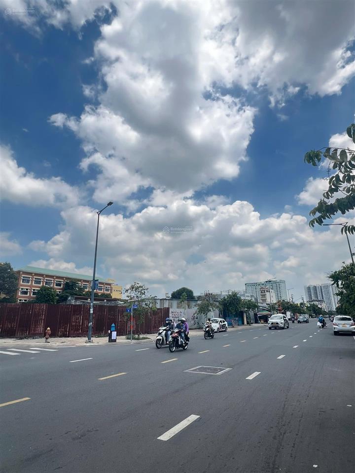 35x58m (1900m2) bán nhà mặt tiền đường tô hiệu  q. tân phú, gần kdl đầm sen, được xây 22 tầng