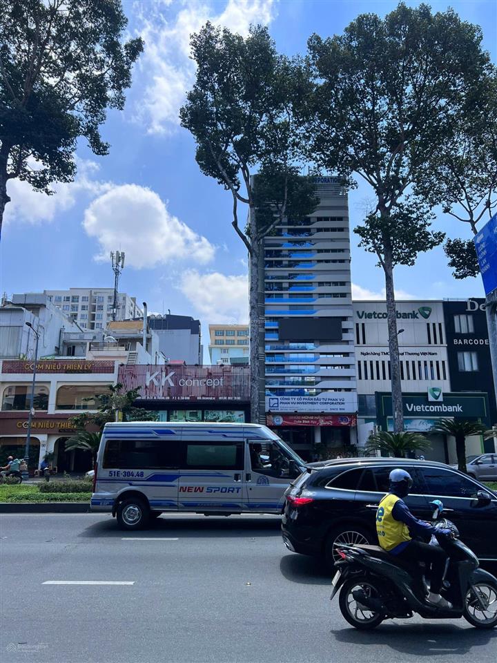 Building 1 hầm 8 tầng, mặt tiền đường trường sơn  phường 2  tân bình, có sẵn hđt 142 triệu/tháng