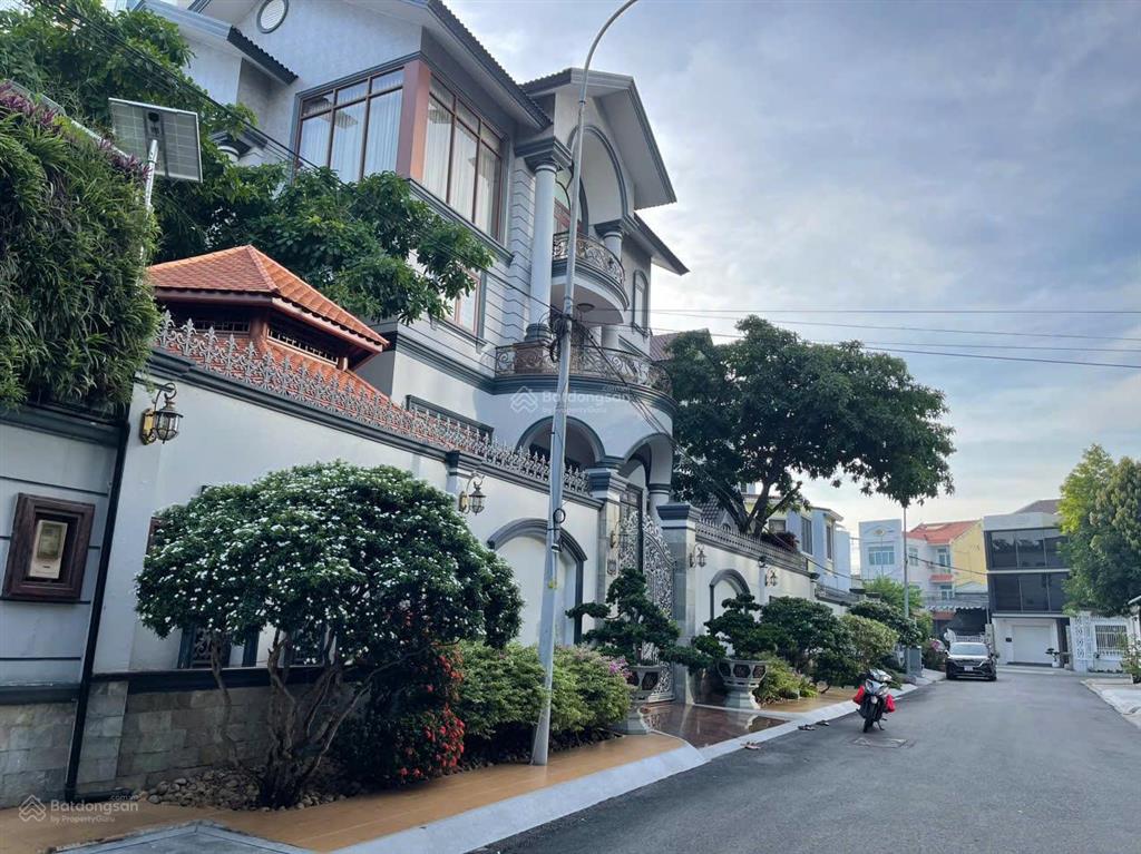 Duy nhất! biệt thự khu vườn lan  đường lê hồng phong  quận 10 / diện tích 12x27m