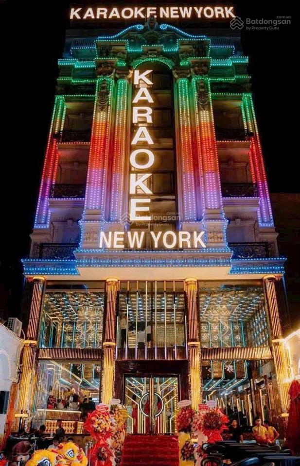 Bán tòa karaoke new york  biểu tượng giải trí quận gò vấp  12x55m nở hậu 15m  doanh thu 600tr/th