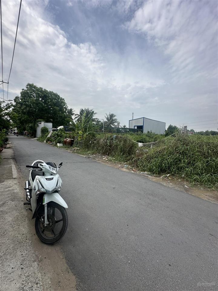 1748m2 có 162m2 thổ cư mặt tiền đường nguyễn đình kiên