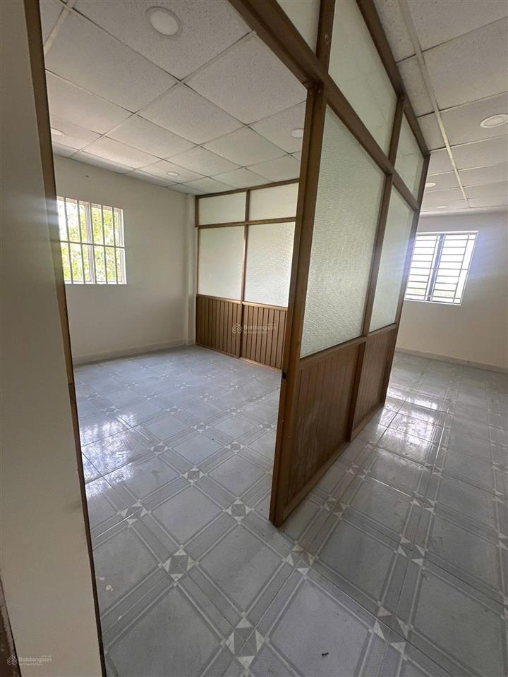 Nhà 82m2 trệt + gác lửng xã tân quý tây bình chánh