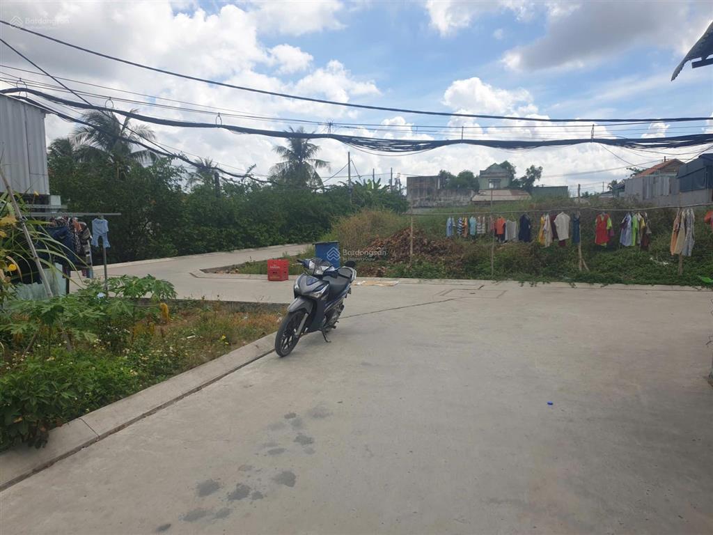 Đất thổ 100m2 đường xe hơi sát cầu chợ đệm đường nguyễn cửu phú