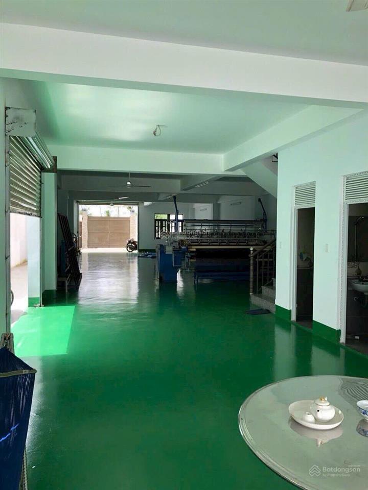 Xưởng 1 trệt 1 lầu 500m2 mặt tiền đường vườn thơm