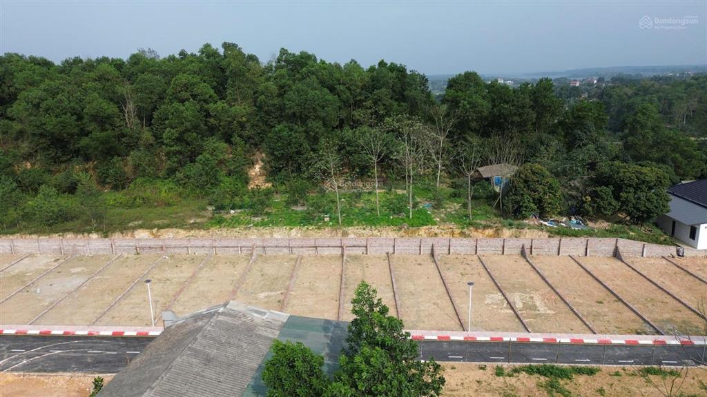 Cần bán lô đất tại ba vì 150m2, mặt tiền 8m, full thổ cư gần khu dân cư, gần hồ, tiện kinh doanh