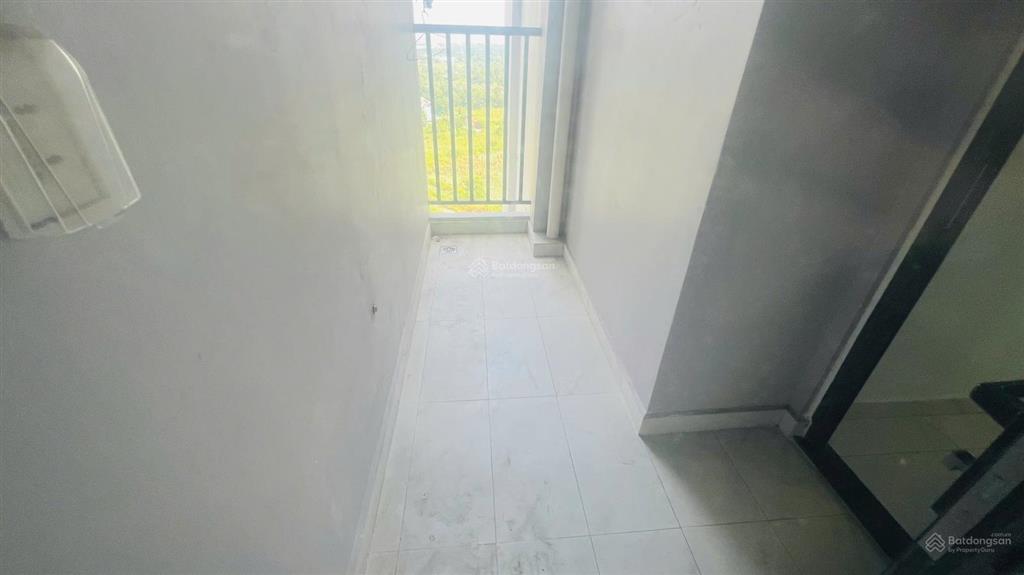 Bán căn hộ 2pn2wc  ban công, logia  chính chủ giá 3.2  sổ hồng riêng