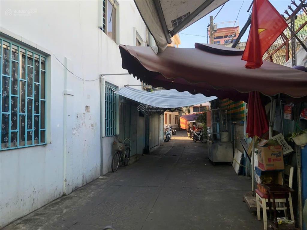 Khang hiếm! nhà góc 2 mặt tiền hẻm nguyễn biểu, phường 1 quận 5. dt 36m2 [ 3,3 x11]. giá 6,3 tỷ