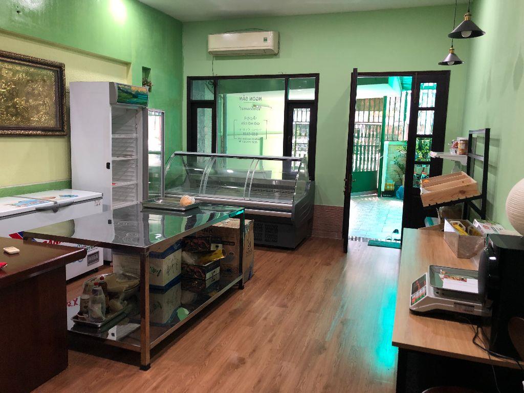 Bán Nhà Hẻm Ô Tô Đường Đoàn Văn Bơ- Ngay Cầu Calmette. DT: 4,5 x28