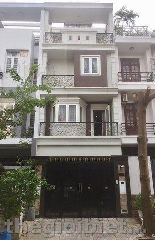 Bán Nhà Phố Ngay Làng Đại Học Thủ Đức( Bcons Univalley). DT: 5 x13,5 /4 Tầng
