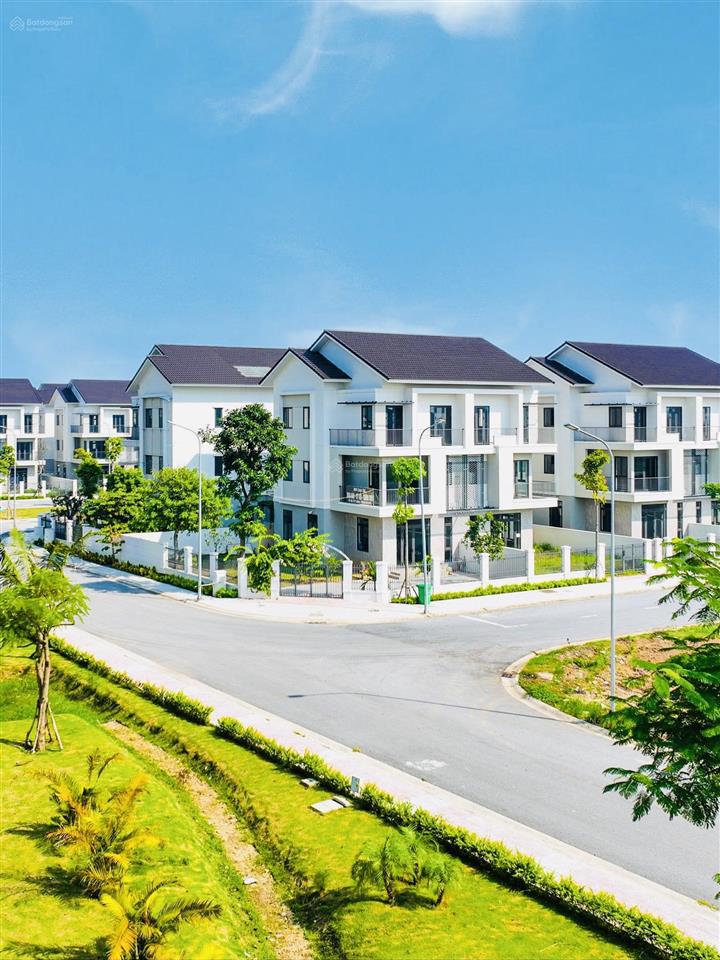 Bán căn sh4 centa riverside, shophouse 120m2 vsip từ sơn, bắc ninh. chỉ 7,95 tỷ