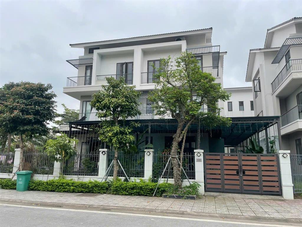 Bán căn biệt thự 180m2 tại centa riverside vsip từ sơn, bắc ninh. chỉ hơn 11 tỷ
