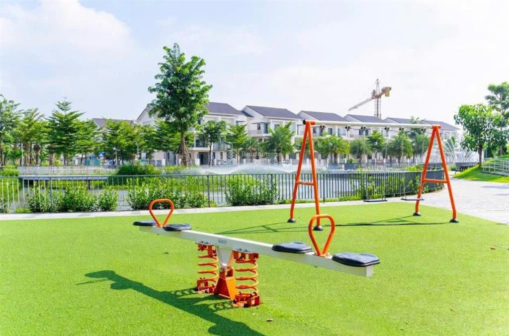 Bán căn biệt thự 180m2 tại centa riverside vsip từ sơn, bắc ninh. chỉ hơn 11 tỷ