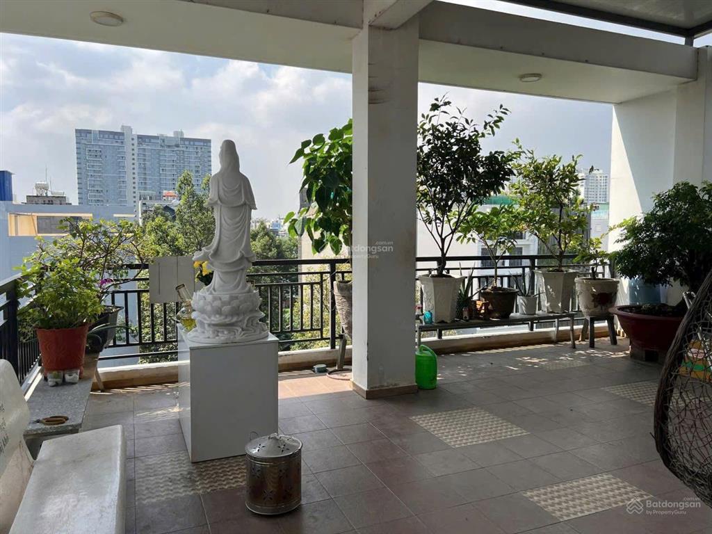 Rẻ nhất kdc huy hoàng. nhà đẹp hầm 6 tầng ngang 8m, ngay trung tâm hành chính. hàng hiếm vị trí vip