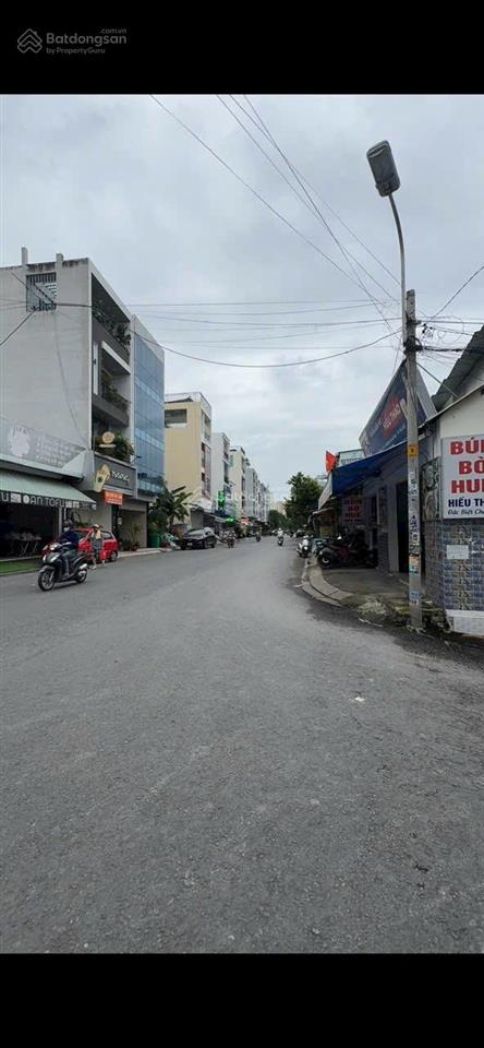 Hàng hiếm nhà ngang 5m khu phước bình, vị trí đẹp cách đỗ xuân hợp 500m, di chuyển global city 2km