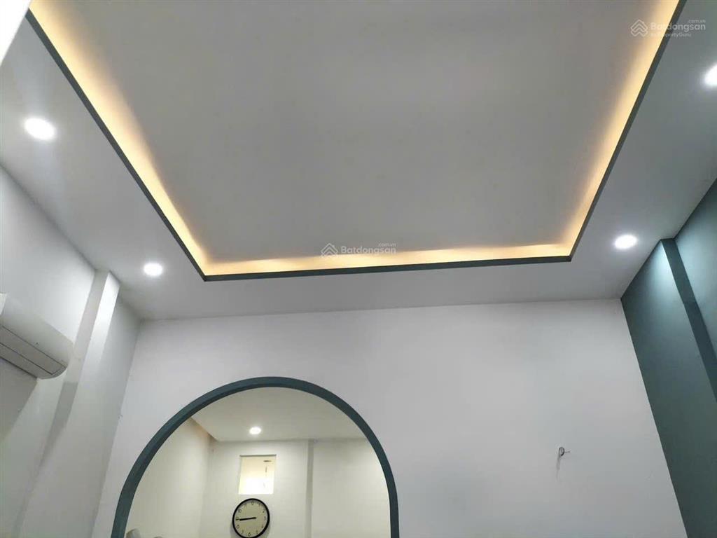 Hàng hiếm nhà ngang 5m khu phước bình, vị trí đẹp cách đỗ xuân hợp 500m, di chuyển global city 2km