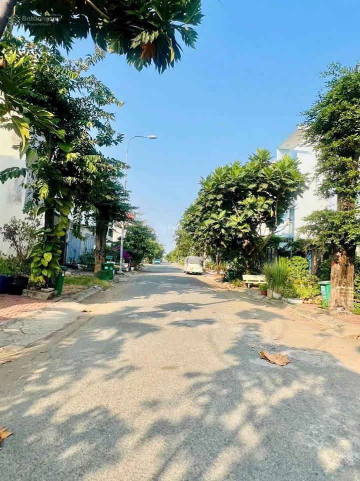 8,99 tỷ  lô đất 90m² đầu tư ngay global city. hướng đông nam siêu hiếm. đường 12m sạch đẹp