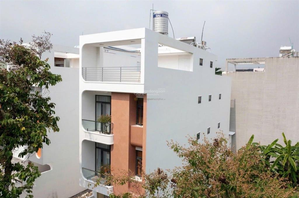 Hàng hiếm chdv mới đẹp sát vách global city thu nhập nét 80tr/th có thang máy. giá đầu tư 16.9 tỷ