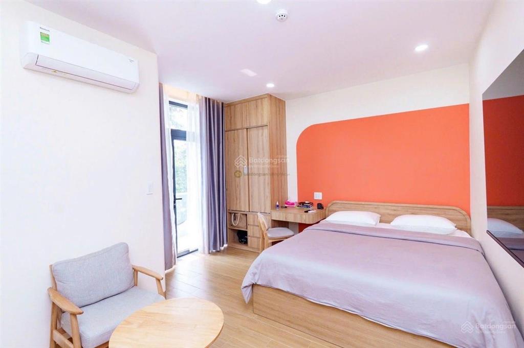 Hàng hiếm chdv mới đẹp sát vách global city thu nhập nét 80tr/th có thang máy. giá đầu tư 16.9 tỷ