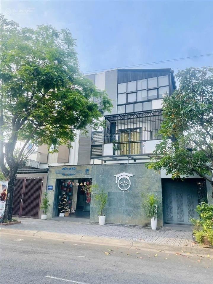 Biệt thự 3 tầng mới đẹp kdc đồng bộ ngay liên phường, sẵn dòng tiền, bán rẻ bằng định giá bank