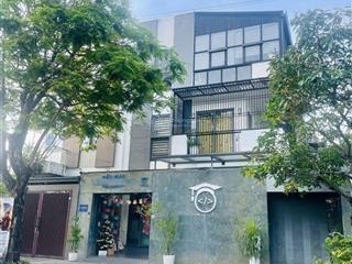 Biệt thự 3 tầng mới đẹp kdc đồng bộ ngay liên phường, sẵn dòng tiền, bán rẻ bằng định giá bank