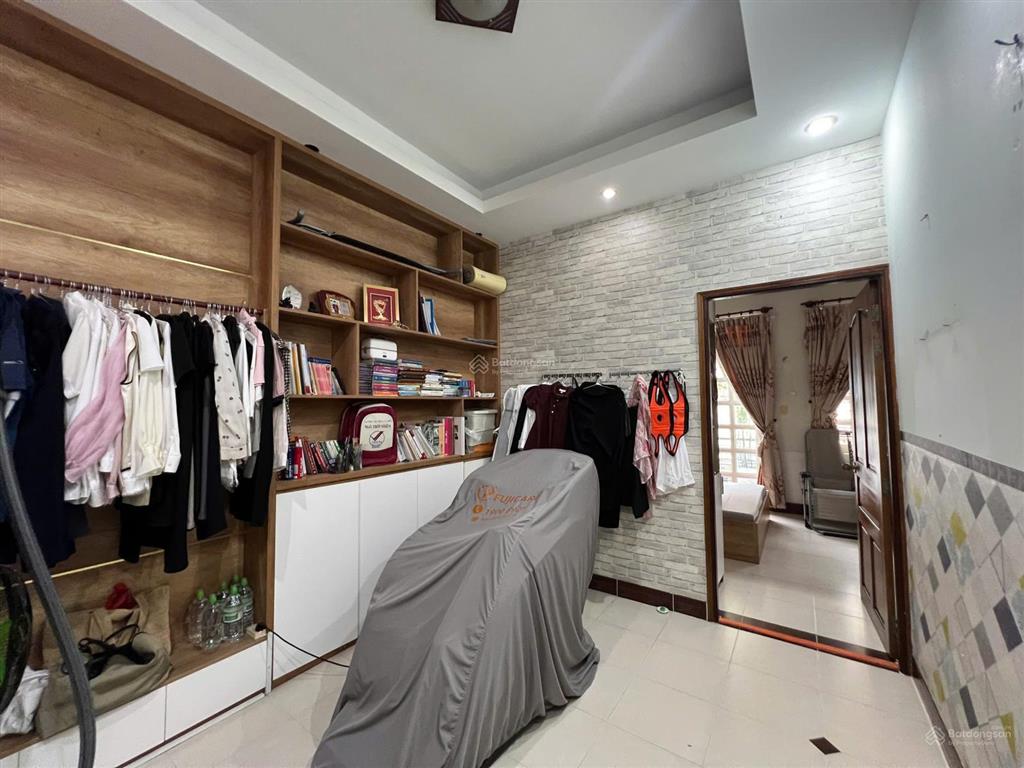 Nhà đẹp 3 tầng kiên cố đường 109, ra đỗ xuân hợp chỉ 500m, sàn sử dụng 260m2 cần bán gấp 12,5 tỷ tl