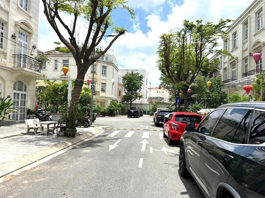 Nhà phố 3 tầng ngay đỗ xuân hợp, kdc nhiều cây xanh, đường rộng, sổ cá nhân giá nhỉnh 13 tỷ