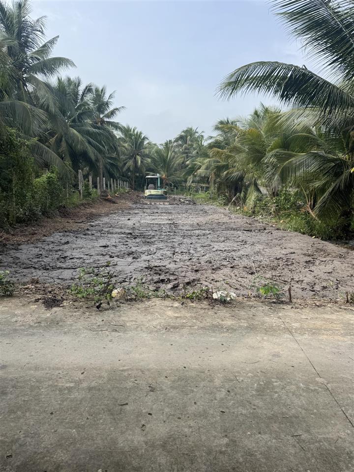 Bán đất 400m2 có 100m2 thổ cư tại xã tân phú, giá 430 triệu