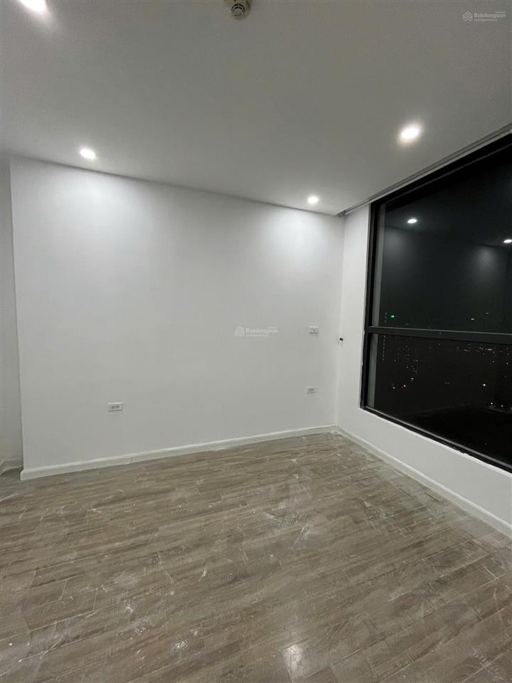 Cho thuê ch văn phòng 2 pn tại vinhomes green bay vào ngay được giá 13tr/tháng.  0968 381 ***