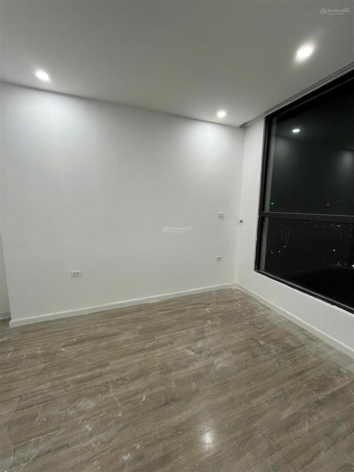 Cho thuê ch văn phòng 2 pn tại vinhomes green bay vào ngay được giá 13tr/tháng.  0968 381 ***