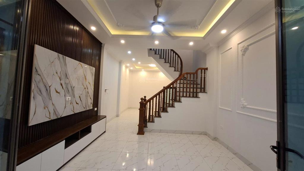 01 căn nhà 40m2, 4 tầng siêu hot trung tâm phường, chỉ hơn 4 tỷ