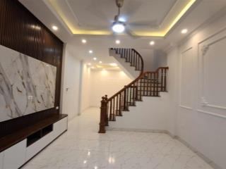 01 căn nhà 40m2, 4 tầng siêu hot trung tâm phường, chỉ hơn 4 tỷ