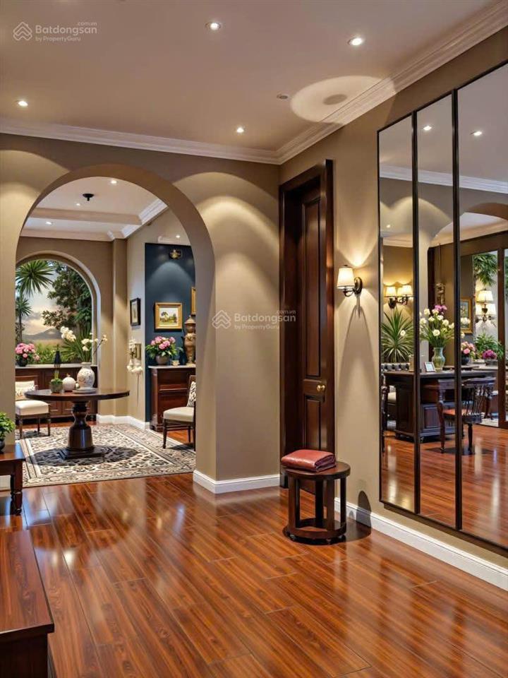 Bán nhà hẻm vip hxh 8m ngay vạn hạnh mall, q10 dt 5x18m, trệt, 3 lầu, giá 21.5 tỷ